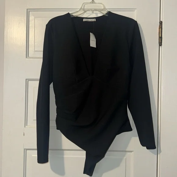 Abercrombie and Fitch V-neck Bodysuit - Picture 2 of 6